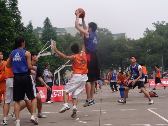 因为他